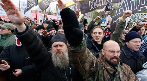 Мітинг прихильників нацизму у Росії. Фото: fakeoff.org